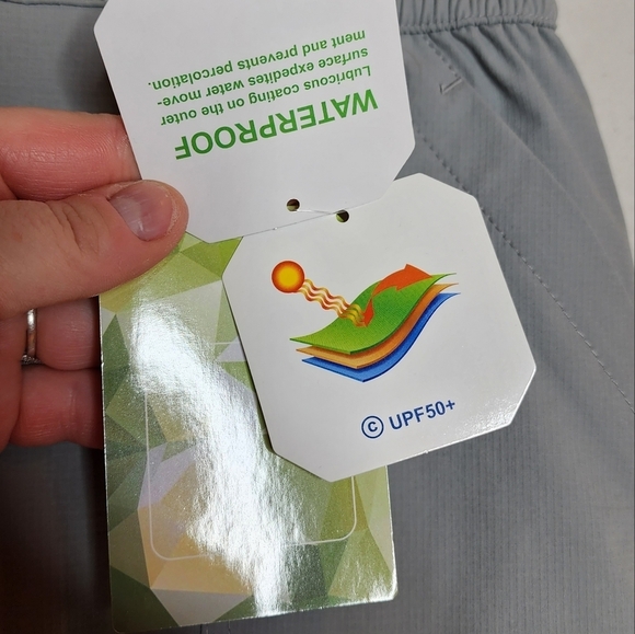 NWT Libin skort. Stretch waist. Pockets. Women's size Large. Upf 50+. Waterproof - Picture 7 of 16